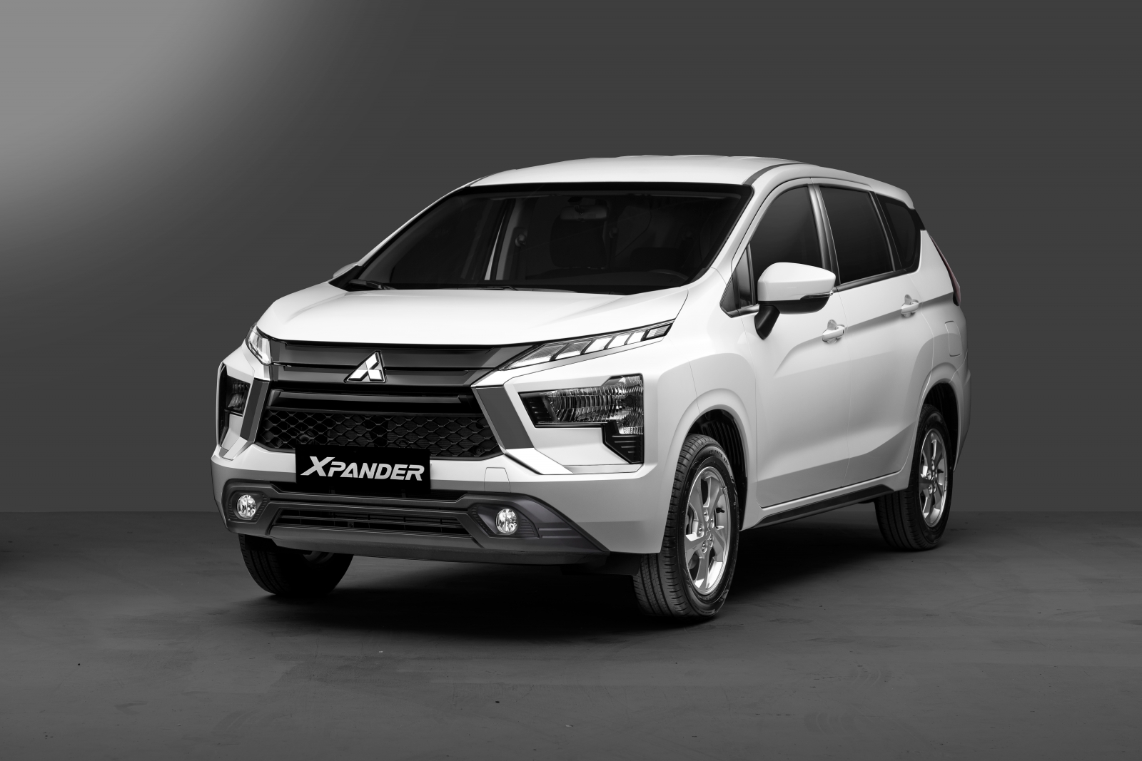 All New Pajero Sport GASOLINE 4X2 AT